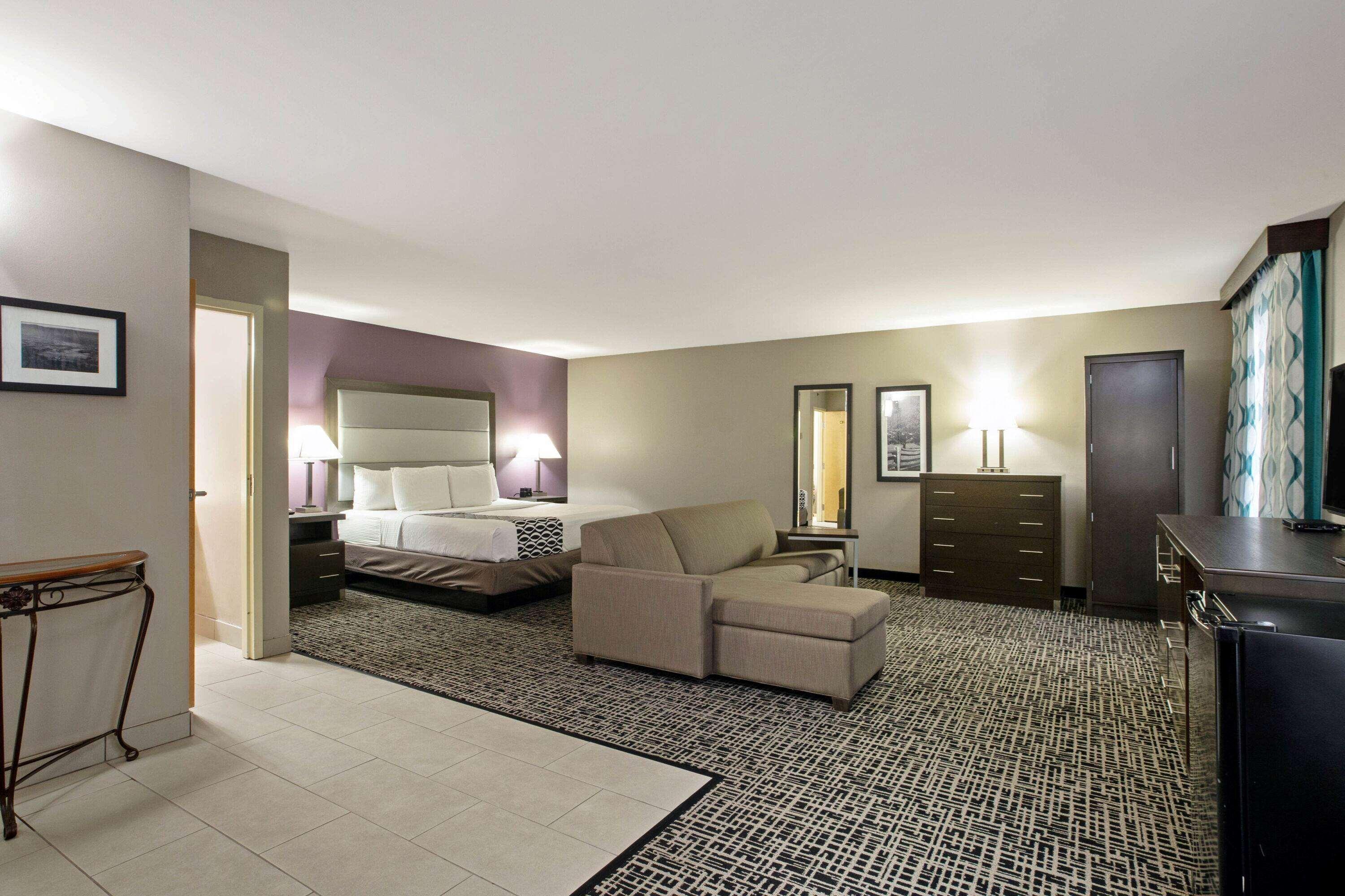 La Quinta Inn By Wyndham Radford Exteriér fotografie