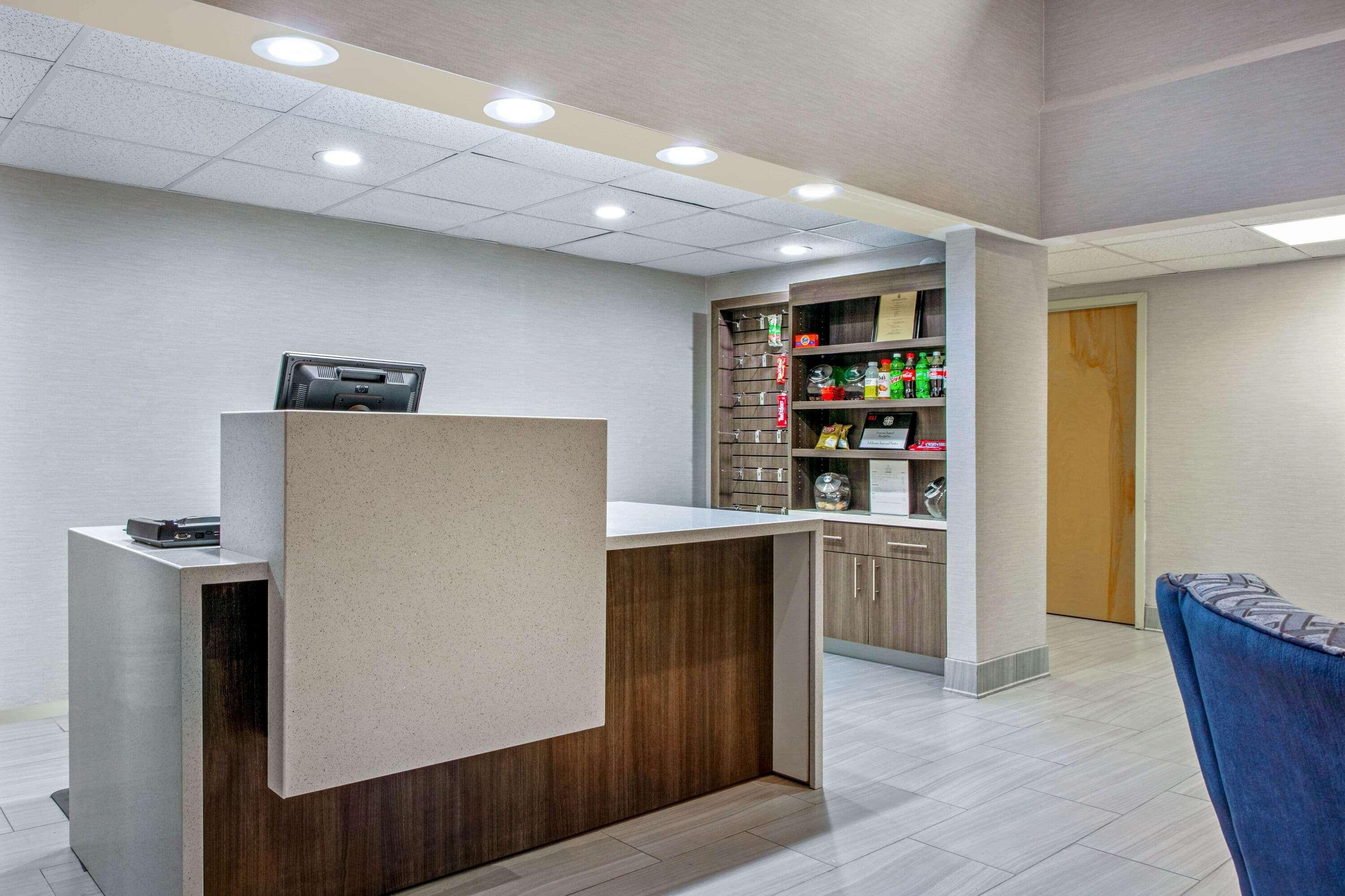 La Quinta Inn By Wyndham Radford Exteriér fotografie