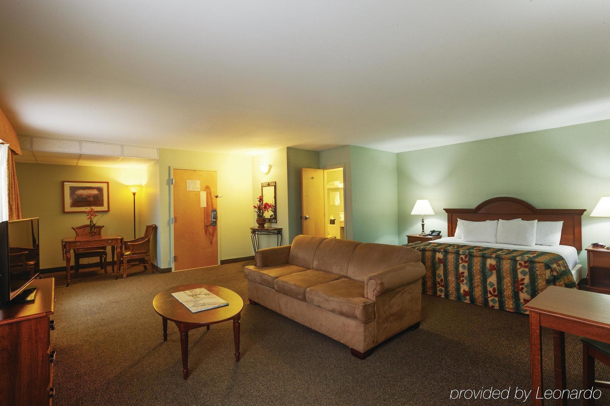 La Quinta Inn By Wyndham Radford Exteriér fotografie